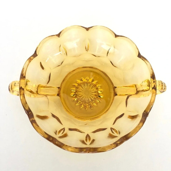 Vintage plat à manivelle en verre jaune  Fairfield vintage avec bord festonné - Picture 3 of 6